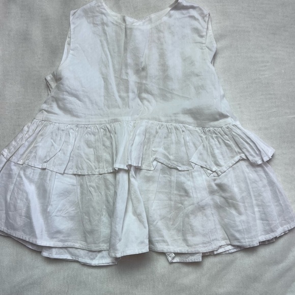 Cute summer top. - Picture 2 of 7